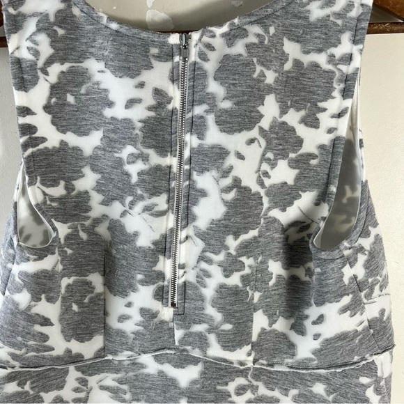 Anthropologie Akemi + Kim Neoprene Peplum Tank Size Large In Grey Motif - Picture 8 of 12